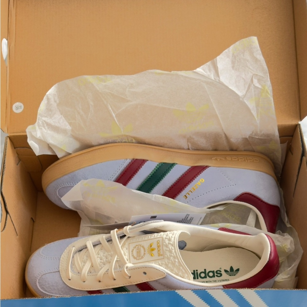 Limited edition Adidas Gazelle Blue Dawn Collegiate Burgundy-Size m6.5/w8.5 NWT